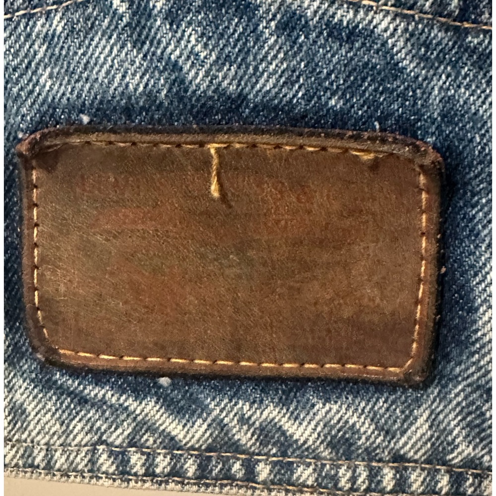 Vintage Levi’s Denim Jacket - Picture 8 of 8